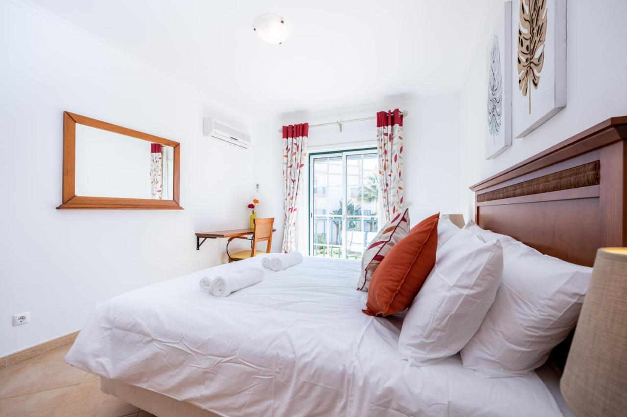 Ferienwohnung Algarve Golf And Relaxation Luz Exterior foto